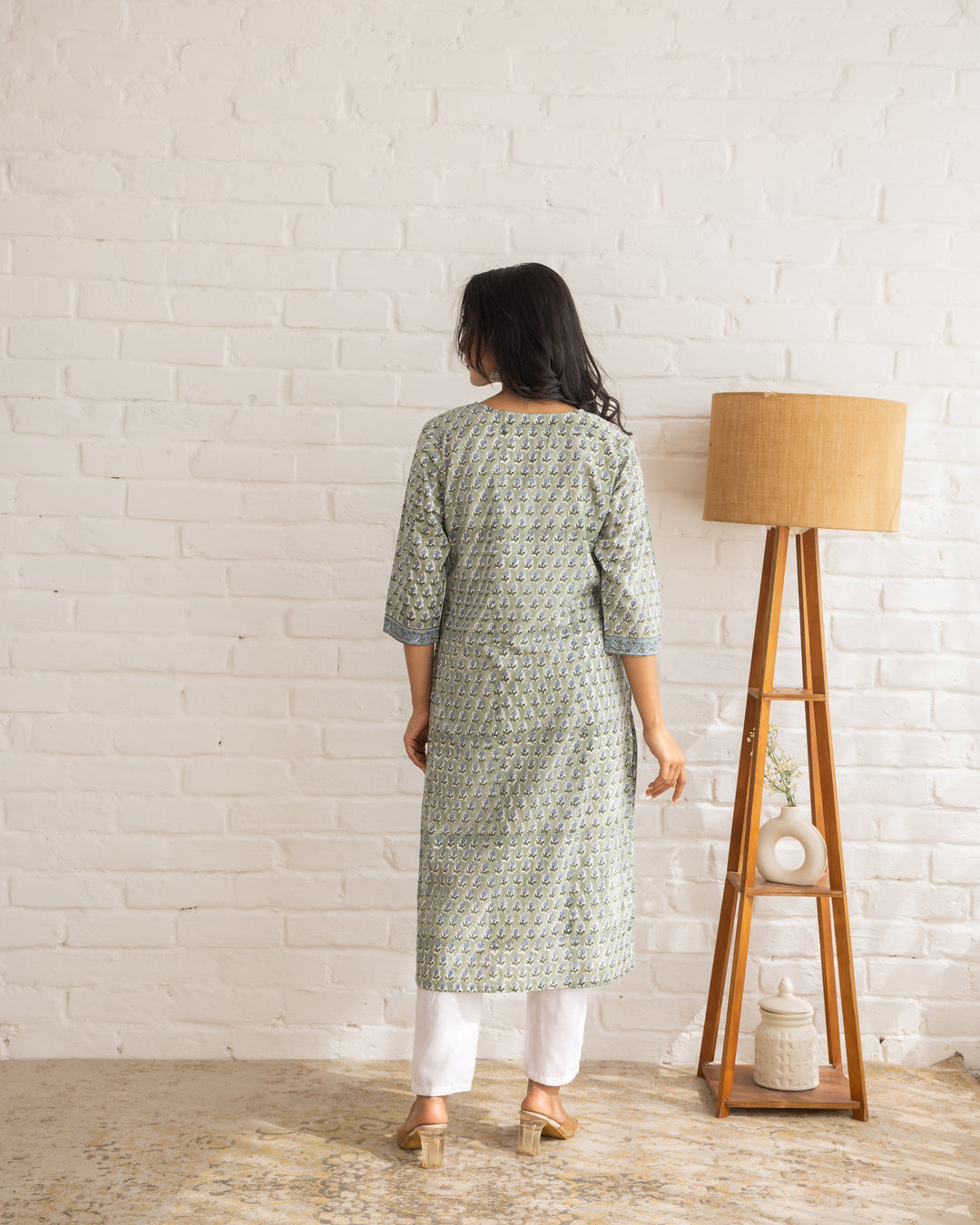 Vibha Kurta