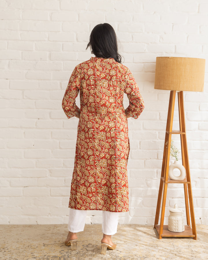 Peehchan Kurta