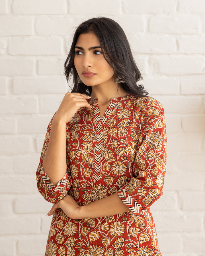 Peehchan Kurta