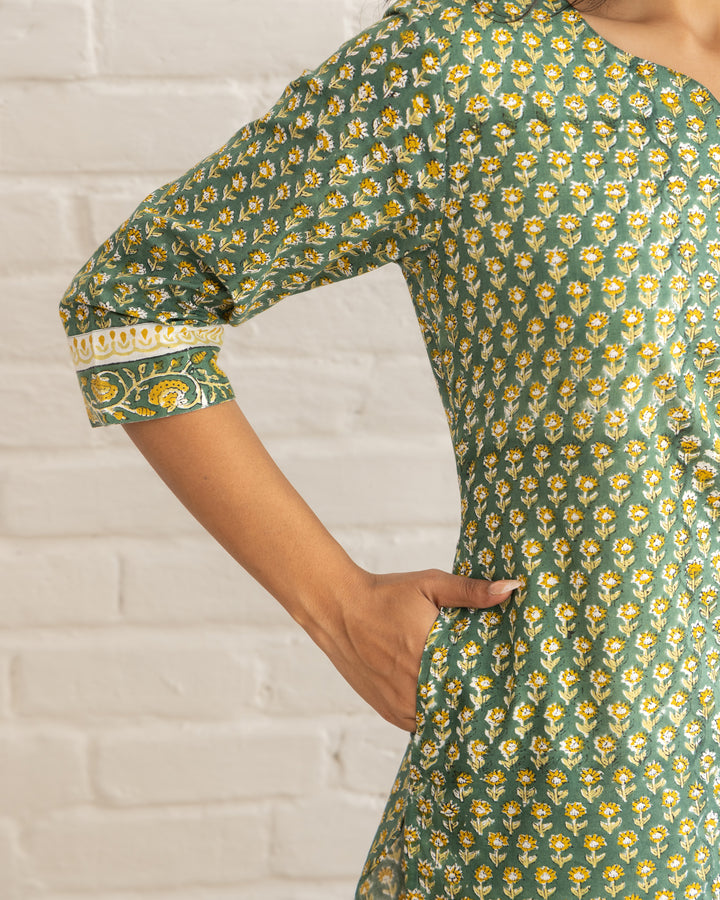 Mehekti Kurta