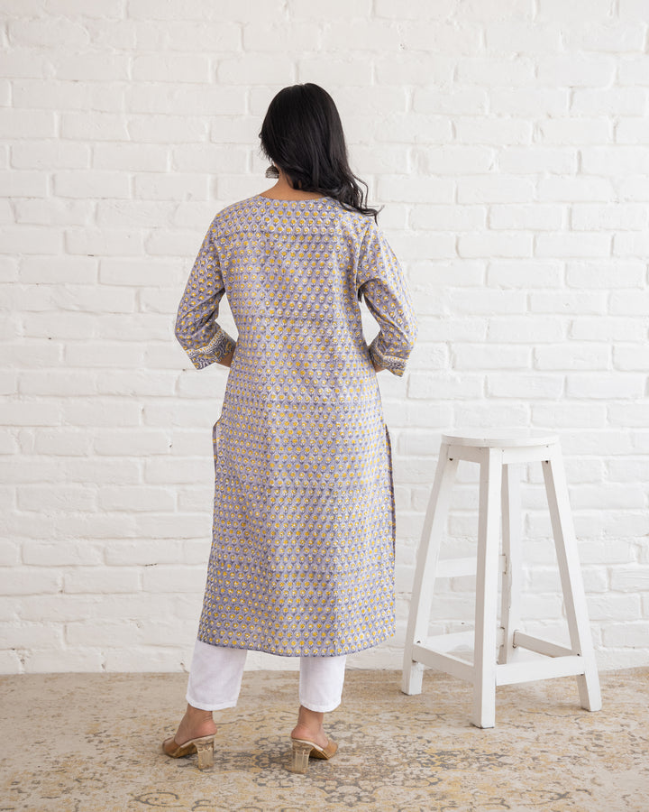 Raahat Kurta