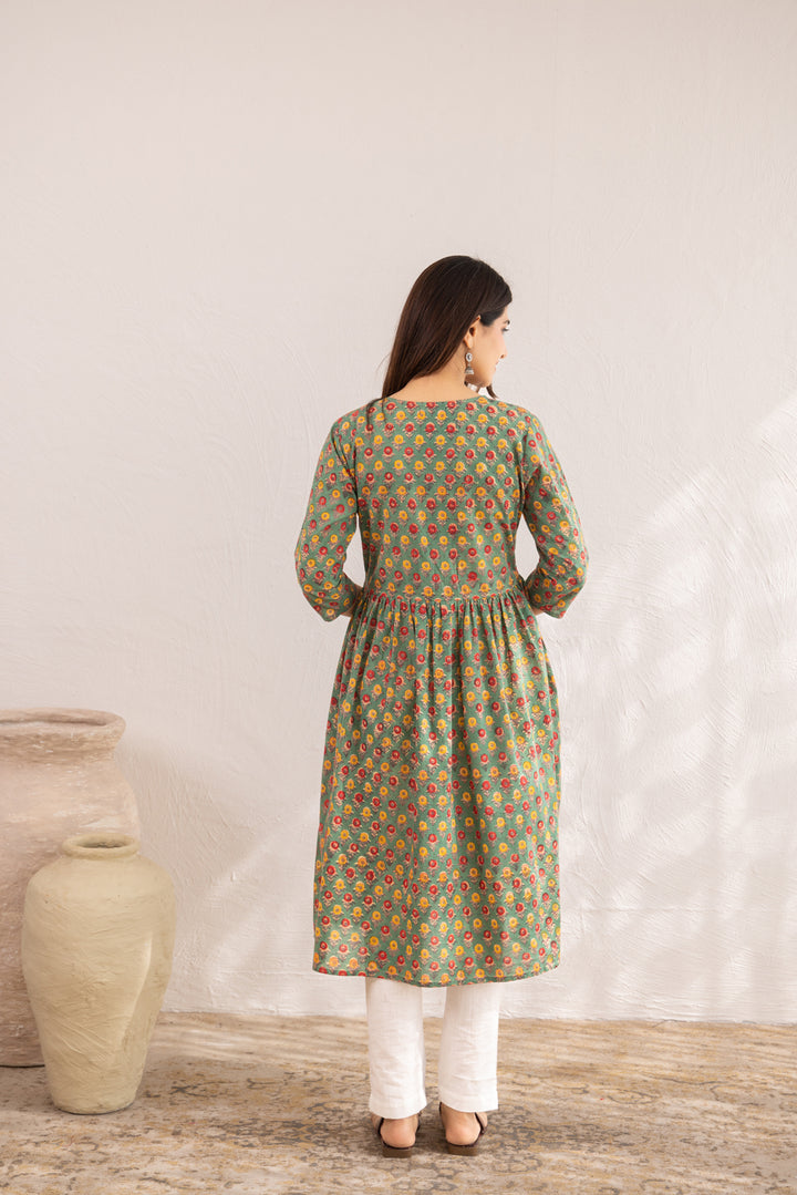 Sarika Kurta