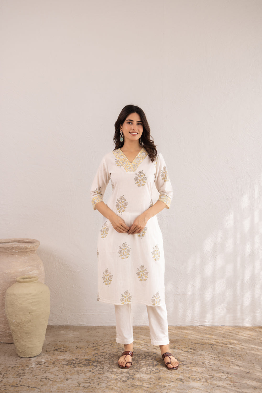 Hansika Kurta